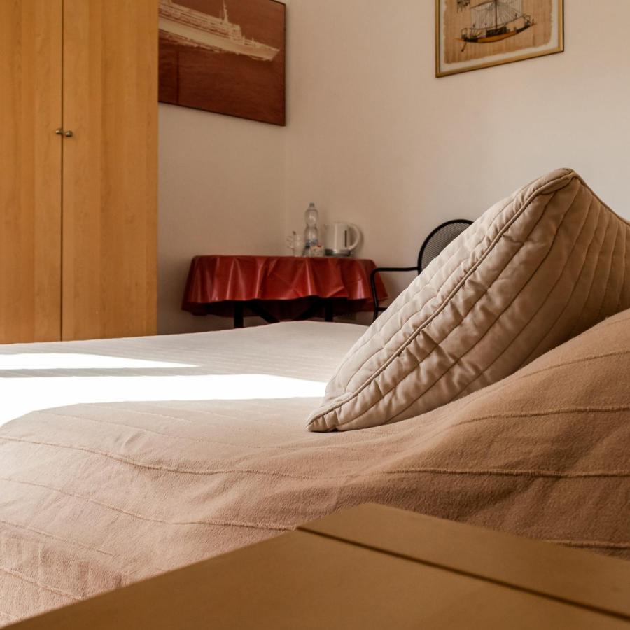 Arena Alfieri B&B Livorno Bagian luar foto