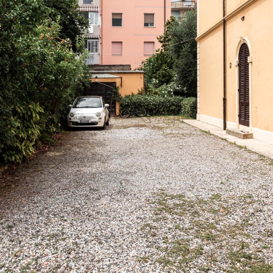 Arena Alfieri B&B Livorno Bagian luar foto