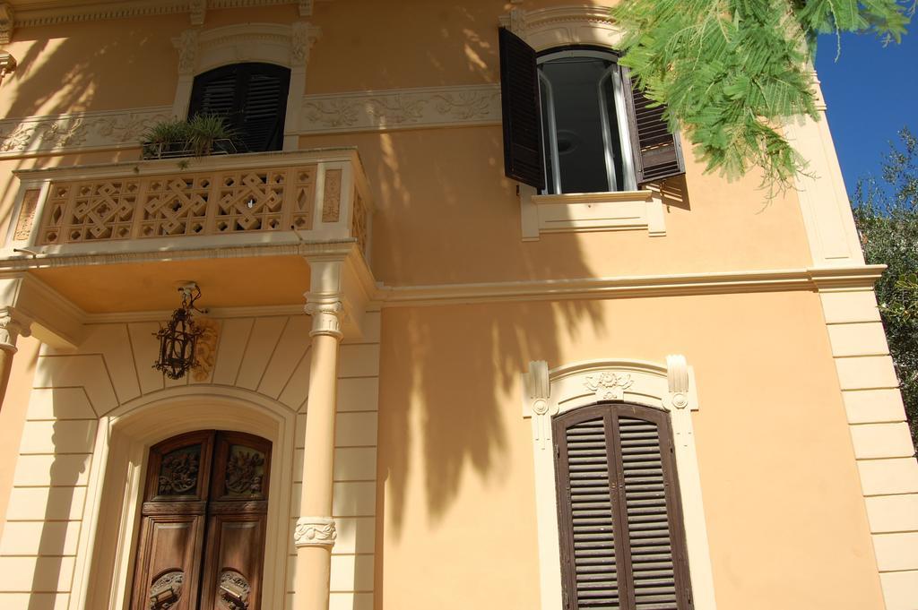 Arena Alfieri B&B Livorno Bagian luar foto